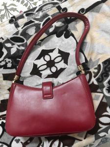 Chic Red Shoulder Bag