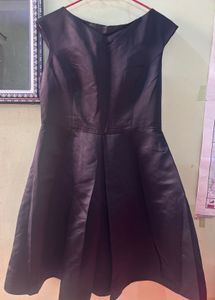 Elegant Black Cap Sleeve Dress