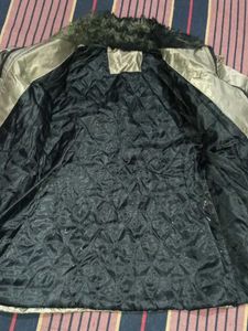 Stylish Women's Jacket with Fur Collar