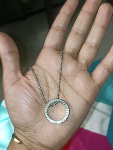 Elegant Circle Pendant Necklace