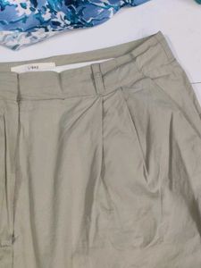 Light olive Pleated Wide-Leg Pants