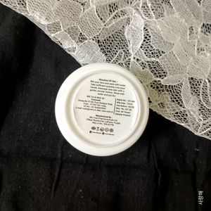 VOTRE White Essence Brightening Scrub (20gm)