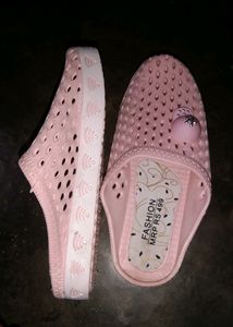 Slippers In Pink Colour