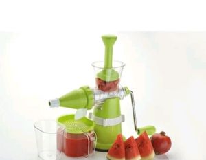 🎉Price Negotiable 🎁 UniQ Omega Mini Hand Juicer