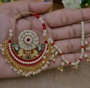Exquisite Kundan Nath & Hair Chain