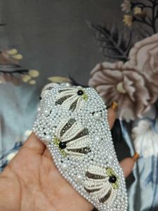 Exquisite Pearl Embellished Headband