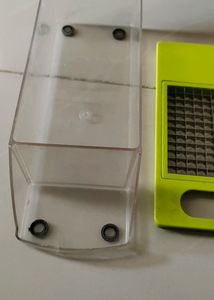 Used Vegetable Cutter 8in 1