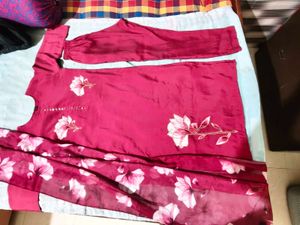 Elegant Floral Print Kurta Set