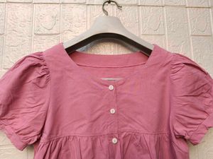 New with tag Korean Cute Pink Puff Sleeve Peplum T