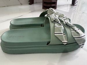 combo of 5 pair footwear