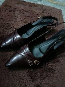 Elegant Slingback Heels