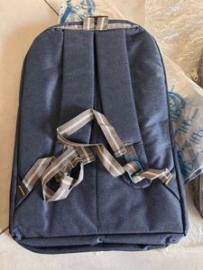 apple school bag pack