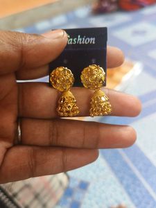 Ladies Jhumki In Golden Colour