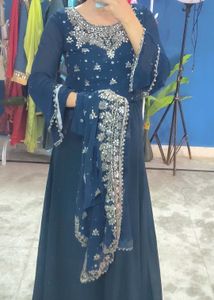 sarara blouse and sarg 3 pics totally hand work