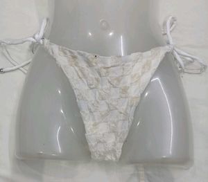 🔥 Textured White Bikini Bottoms