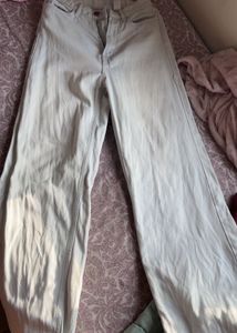 H&M light wash jeans