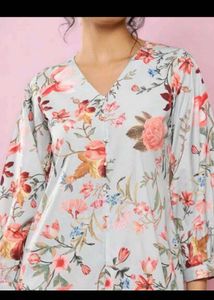Floral V-Neck Long Sleeve Top