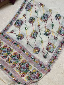 Navratri Mirror work White dupatta