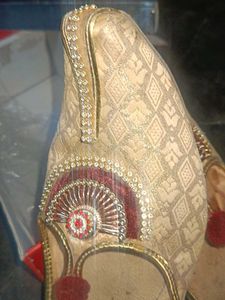 Men's Golden Embellished Ethnic Footwear