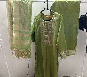 Elegant Green Kurta Set with Dupatta