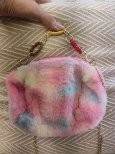 Fuzzy Tie-Dye Crossbody Bag and free set