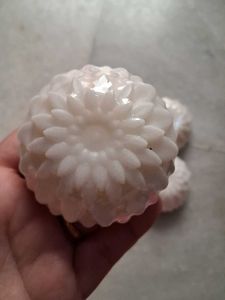 Beautiful Hand Made Sheabutter Soap