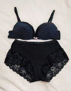 Very Sexy And Beautiful Soft Paded Bra With Brief