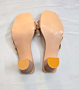 Dressberry Block Heels Sandals