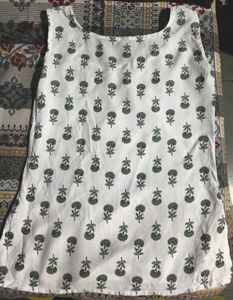 White Floral Sleeveless Kurta