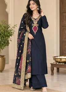 royal navy blue suit 💙