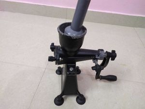 Manual Hand  Juicer