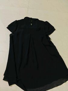 Elegant Black Embroidered Kurta