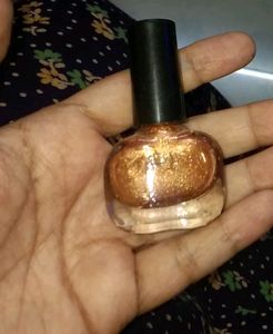 4 Nail Paint Golden , Copper, Red,  Pink,  Fuchsia