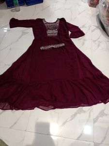 Elegant Maroon Embellished Ethnic Gown xl