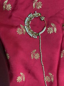 Exquisite Kundan &amp; Pearl Nath Combo set