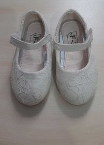 White Lace Mary Jane Shoes