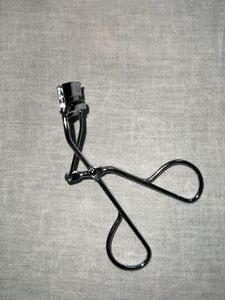 H&amp;M  Eyelash Curler