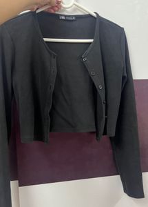 Black Button-Up Cropped Cardigan