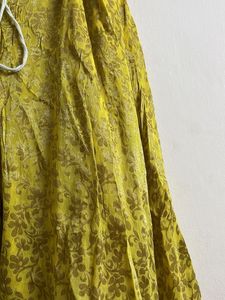 Mustard Sharara