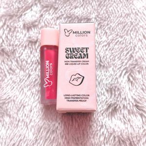 MILLION COLORS HD Sweet Cream Liquid Lipstick - Be