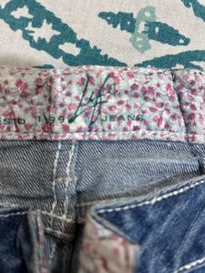 Women's Blue 3/4 Jeans