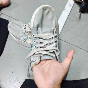 Floral Print Casual Sneakers