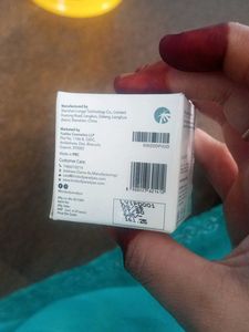 Paradyes  Root Tint Powder and  glamveda br