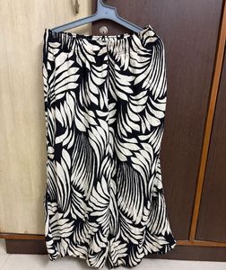 H&amp;M Monochrome Leaf Print Wide Leg Pants