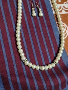 Elegant Pearl Necklace &amp; Earring Set