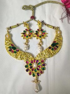 Necklace stone metal brand for girls