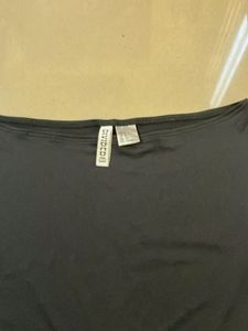 Black Sleeveless Boat Neck Top