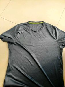 Skin Fit Beautiful Men T-shirt Gray In Colour