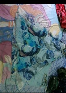 Blue Floral Print Gown 💕