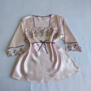 Elegant Pink Floral Embroidered tops 💖